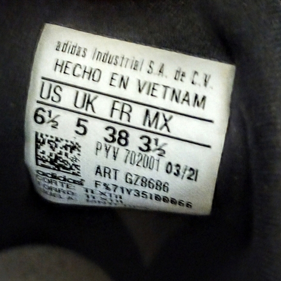 Adidas x Marimekko Print Ultraboost Sneakers - Picture 9 of 9